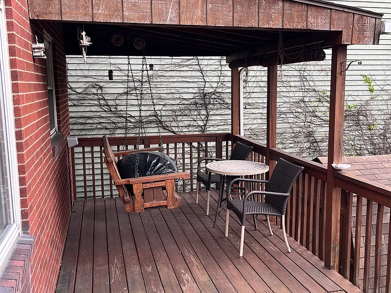 449 Duss Ave — Photo 6