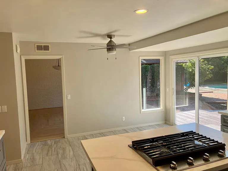 1660 Oak Ave — Photo 29