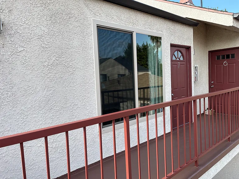 2532 S Centinela Ave #7 — Photo 15