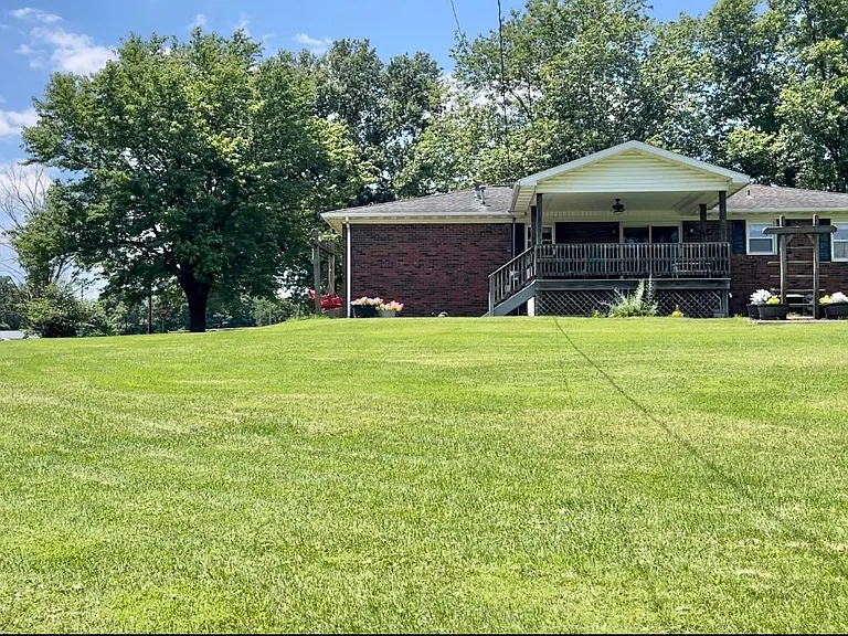 9450 Singleton Rd — Photo 3