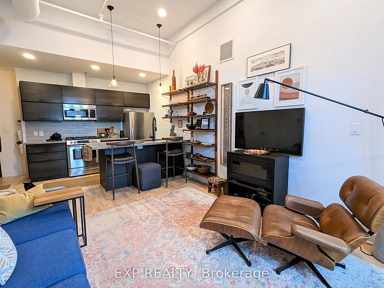 152 Annette St #206 — Photo 14