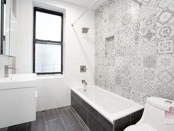 5th image of 605 W 151st St APT 42