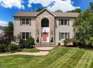 217-219 3rd St, Green Brook, NJ 08812