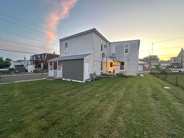 402 E Vine St APT 2