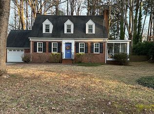 208 Mistletoe Dr, Newport News, VA 23606