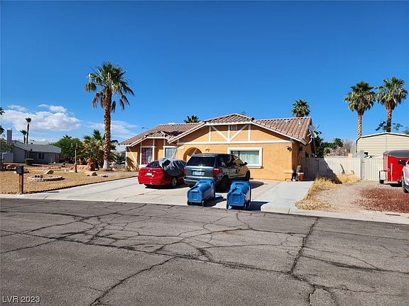 3rd image of 900 River Point Dr