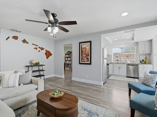 8128 Canyon Oak Dr, Citrus Heights, CA 95610