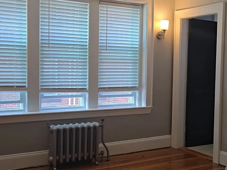 176 Lafayette St — Photo 6