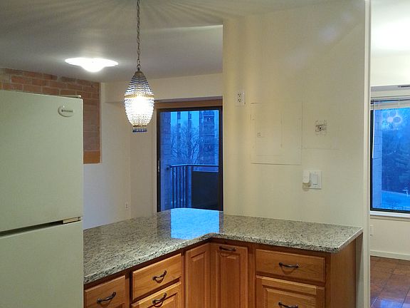 4th image of 3100 S Manchester St APT 619