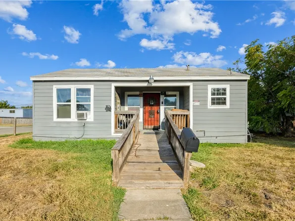 2525 Crews St, Corpus Christi, TX 78405