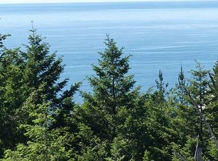 77 Cantle, Whitethorn, CA 95589