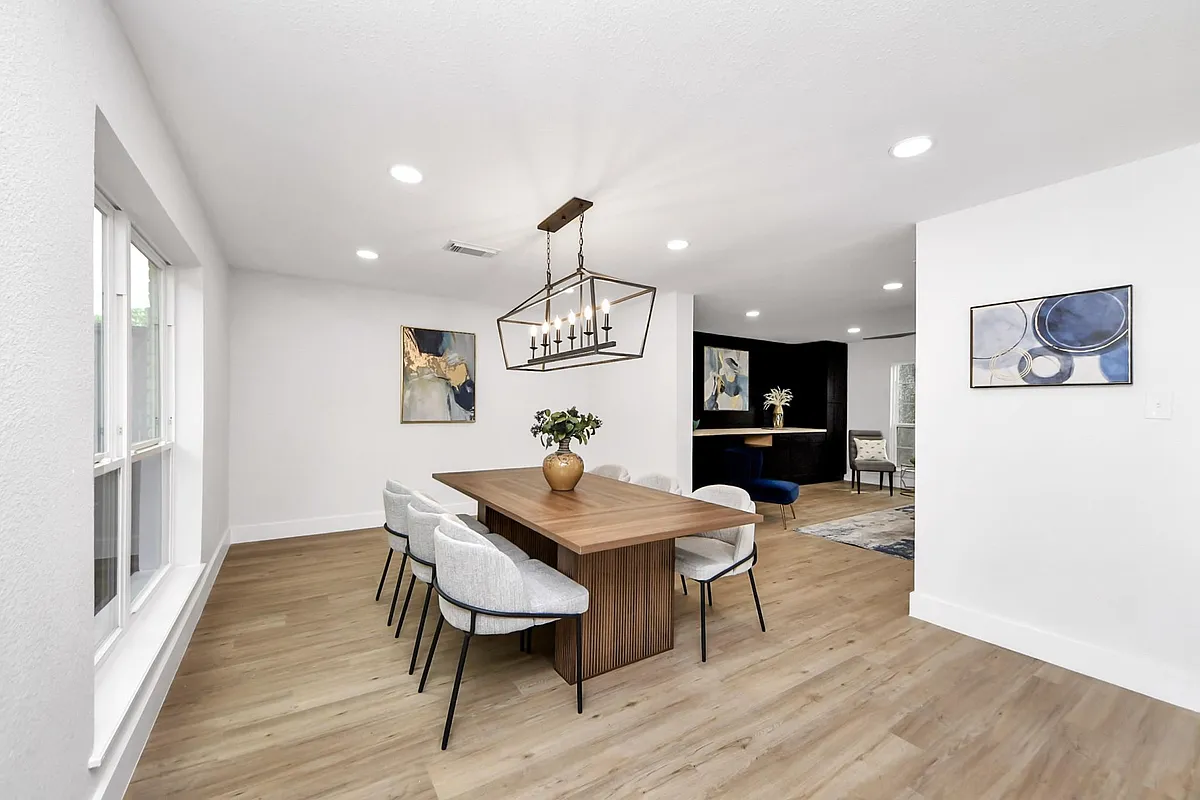 Building Photo - 5614 Oakhaven Ln