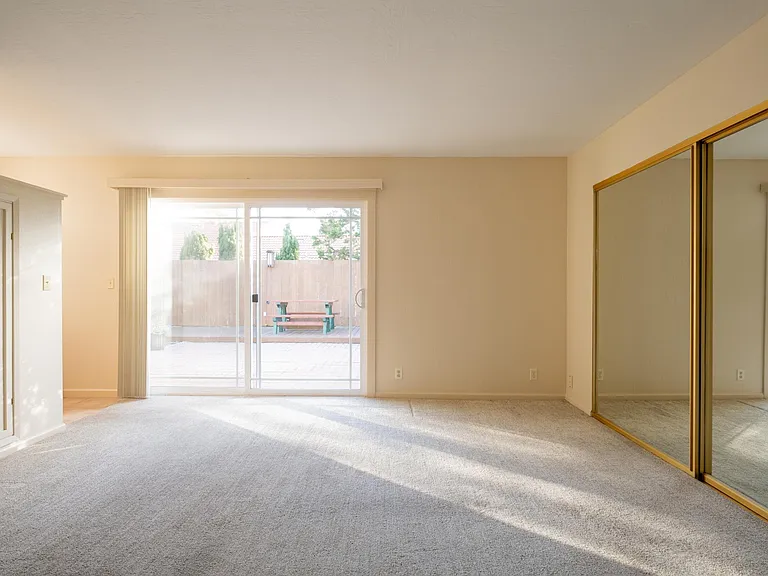 3605 Deer Park Ct — Photo 10