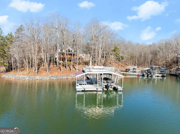 8945 Bay View Ct, Gainesville, GA 30506