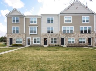 448 Autumn Ridge Cir, Pickerington, OH 43147
