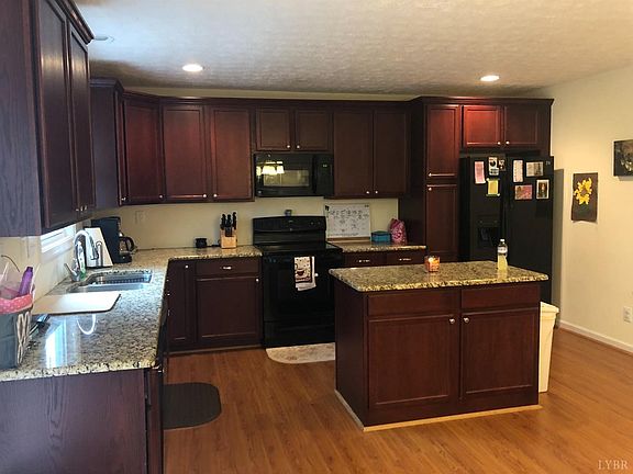 3rd image of 1334 Willow Oak Dr