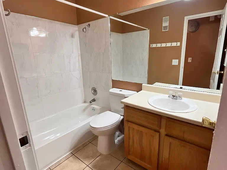 10150 E Virginia Ave #4 — Photo 1