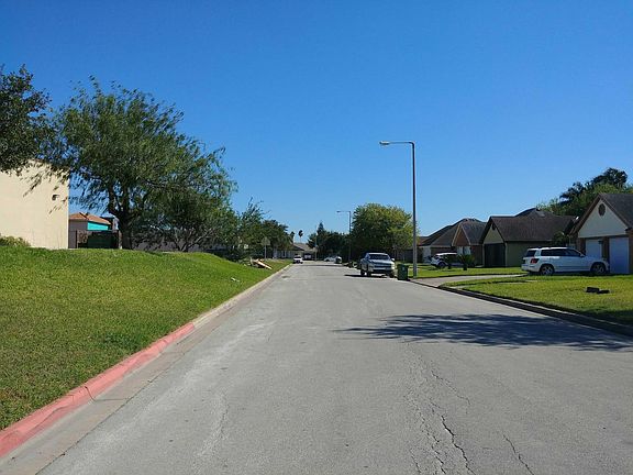 4th image of 667 Pecos Dr