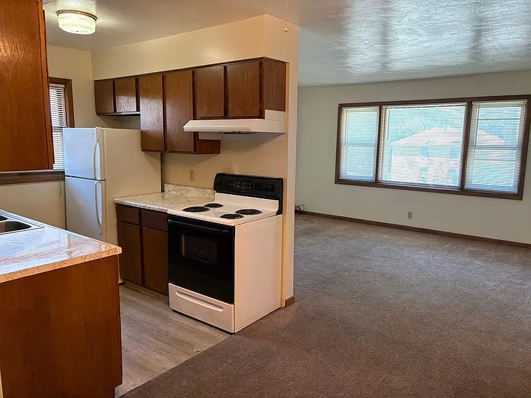 1609 D Street — Photo 9
