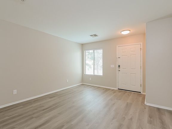 4th image of 660 W Cholla Crest Dr