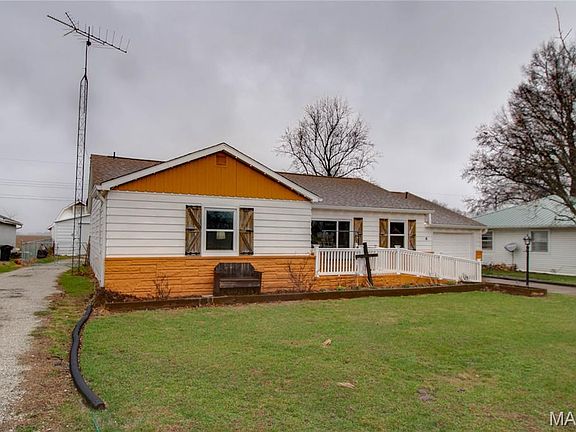 3rd image of 4 6th St