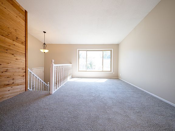 3rd image of 16068 Foliage Ave W