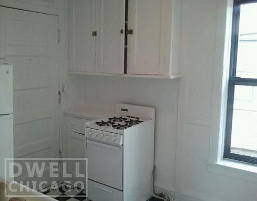 5th image of 2700 N Spaulding Ave #27142II