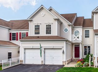 6 Congressional Ln, Totowa, NJ 07512