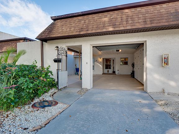 2nd image of 2552 Demaret Dr #302A