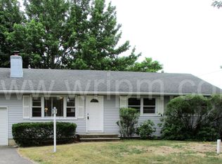 5 Parkway Dr, Toms River, NJ 08753