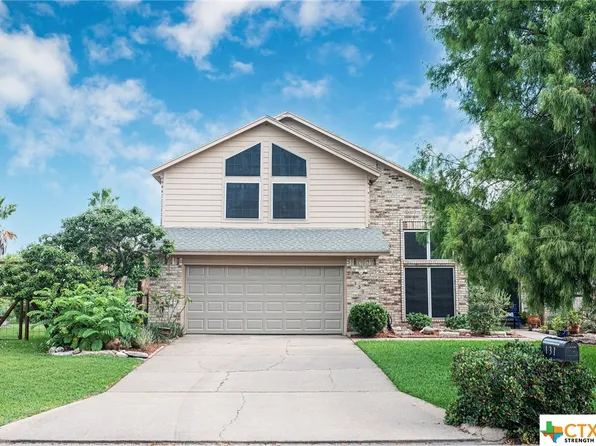 131 E Harbor Dr, Port Lavaca, TX 77979