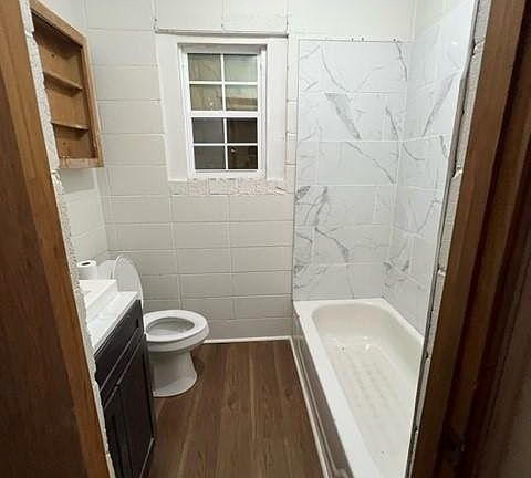 3rd image of 1332 Saint Ann St #D