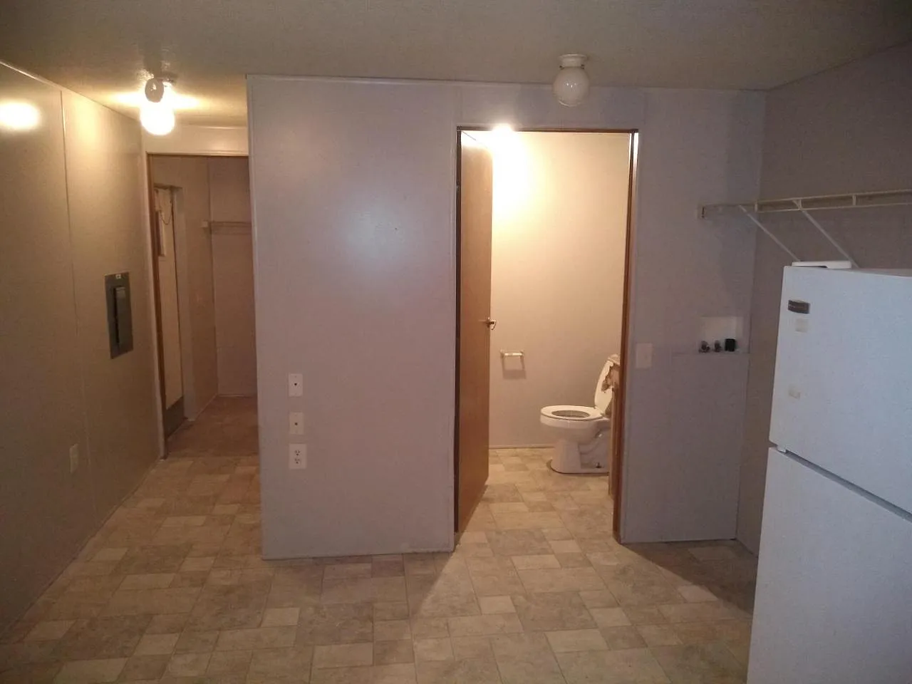 2 bed, 400 sqft, $975 — Photo 3