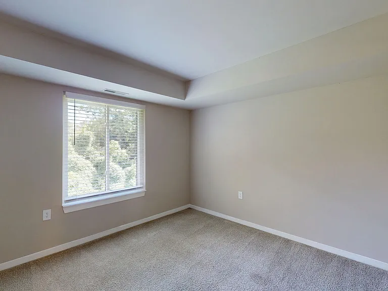 Seneca Place — Photo 58