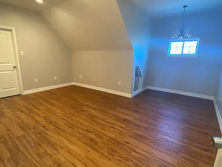 8246 Lanham Ln — Photo 17