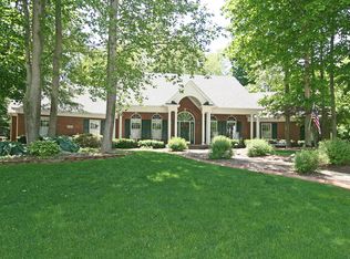 4270 S Cabin Ct, New Palestine, IN 46163