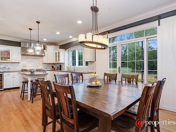 Kitchen / Breakfast Room