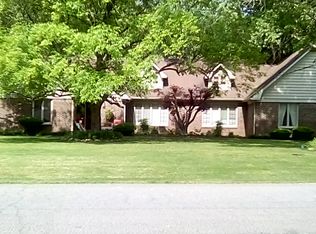 112 Fountain Pl, Jackson, TN 38305