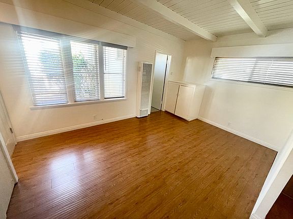 3rd image of 111 Alabama St #1/2