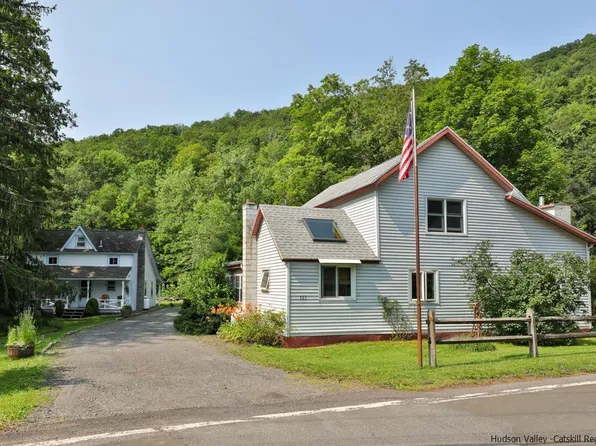 125+127 Route 214, Phoenicia, NY 12464
