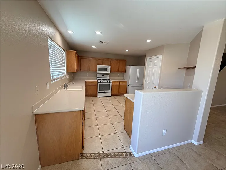 3528 Laguna Veneta Ave — Photo 15