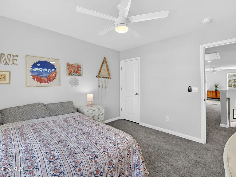 3647 Roseblossom Dr — Photo 35