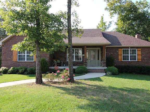 3rd image of 1497 Eastland Dr