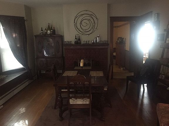 4th image of 1374 Mathews Ave
