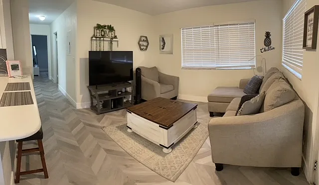 4733 W Wallace Ave — Photo 11