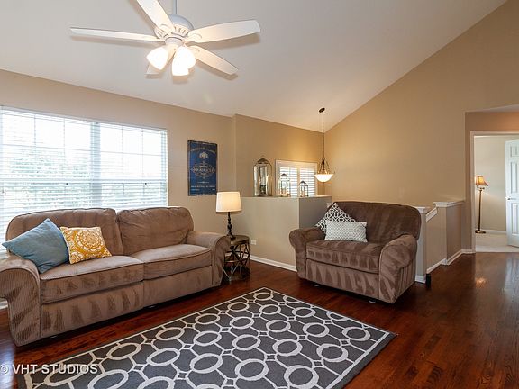 4th image of 2757 Woodmere Dr