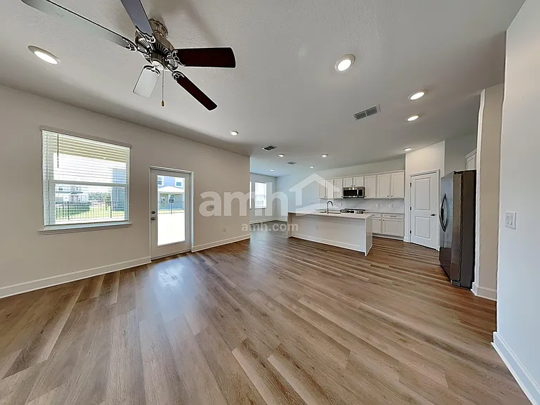 3307 Barber Ave — Photo 6
