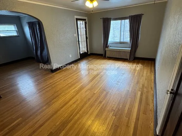 4 Amherst Ave APT 4, Pittsburgh, PA 15229