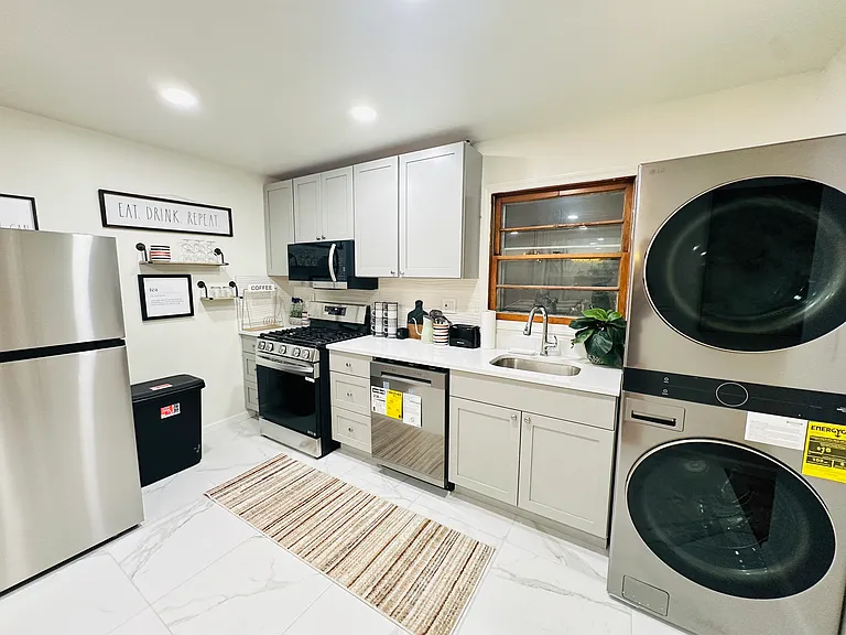 102 Nelson Ave #2 — Photo 30