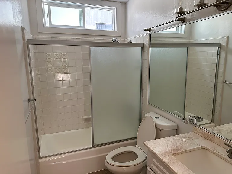 1234 S Saltair Ave #4 — Photo 8
